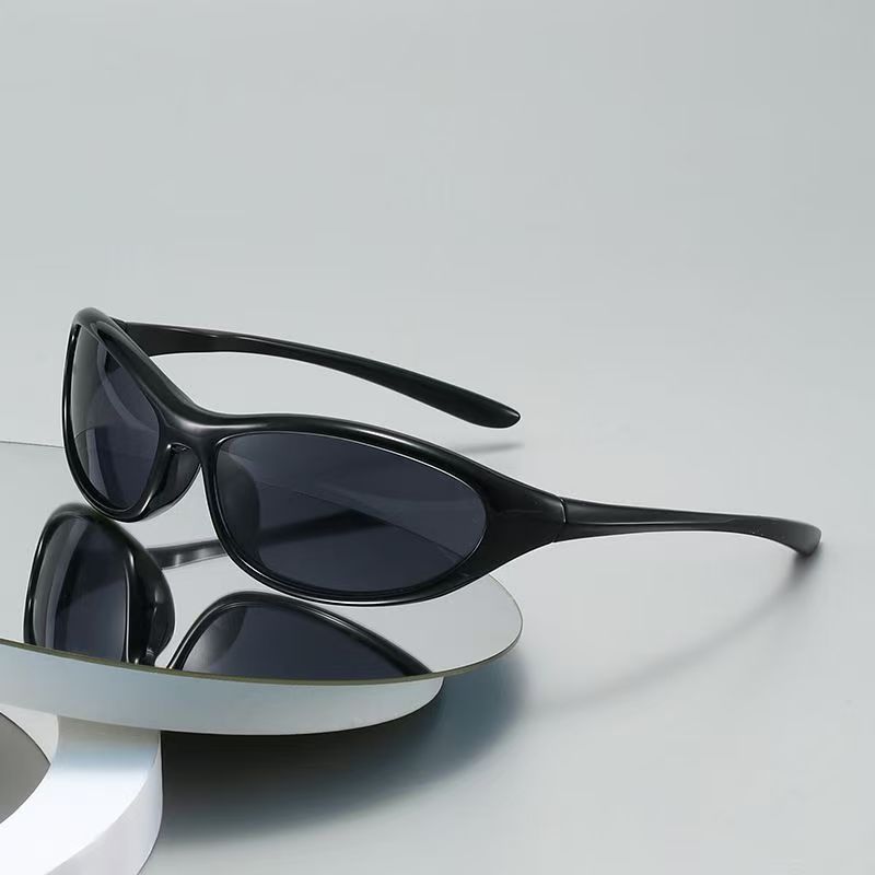 نظارات شمسية رياضية بتصميم Y2K - مراجعة Sunglasses Uv400 وسعره