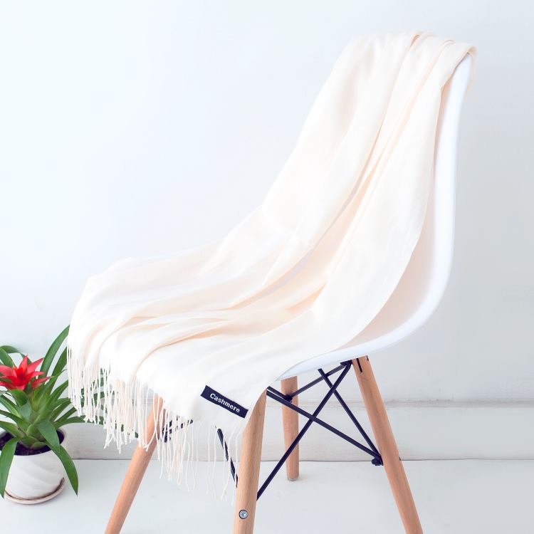 وشاح شتوي للسيدات بلون سادة مو - مراجعة Cashmere Scarf وسعره
